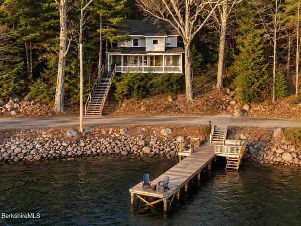 1165 Reservoir Rd, East Otis, MA 01029