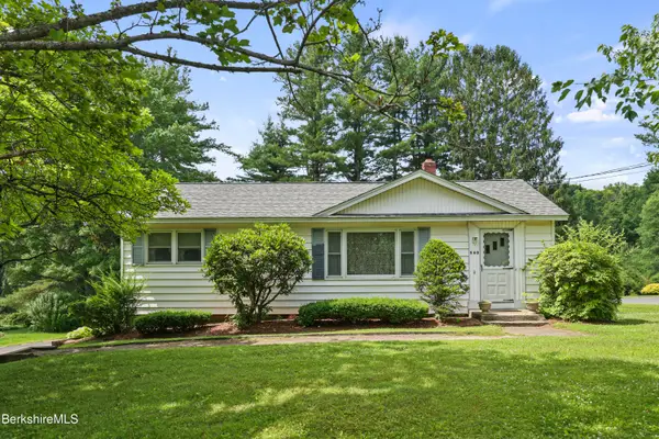 560 Crane Ave, Pittsfield, MA 01201