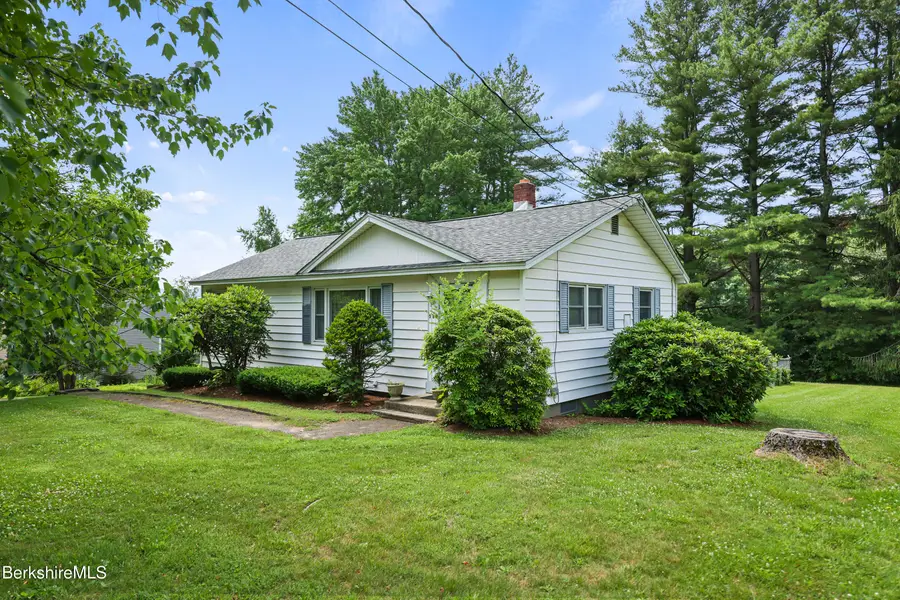 560 Crane Ave, Pittsfield, MA 01201 - #2