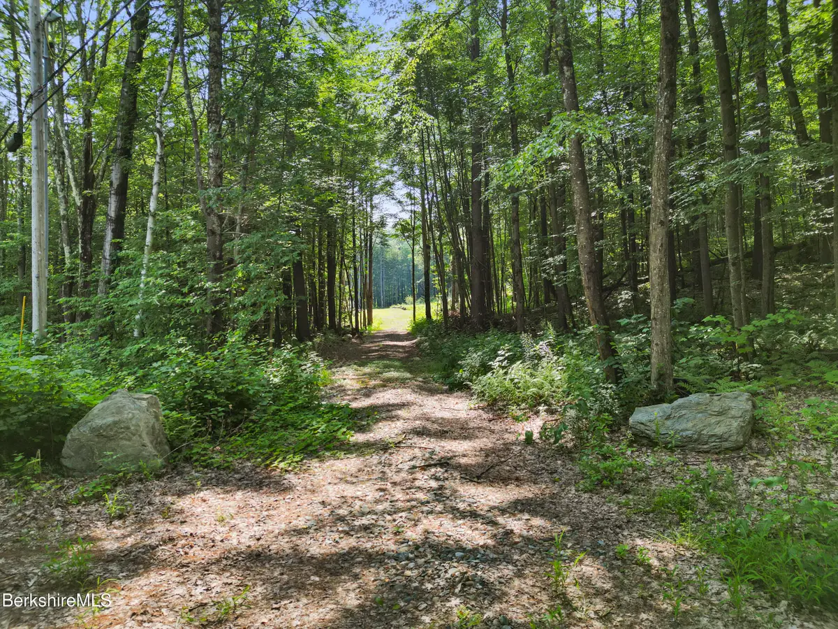 468 Skyboro Rd, Pownal, VT 05261 - #1