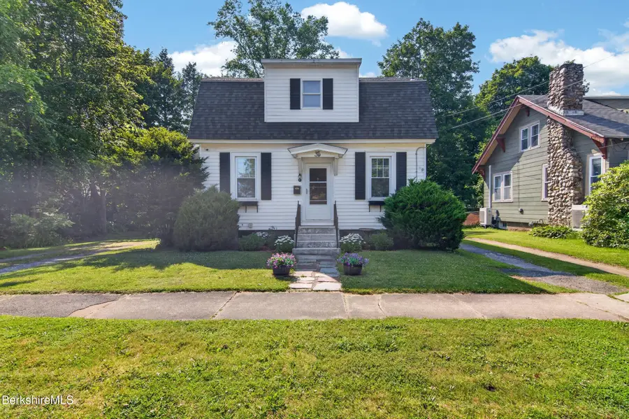 35 Dexter St, Pittsfield, MA 01201 - #2
