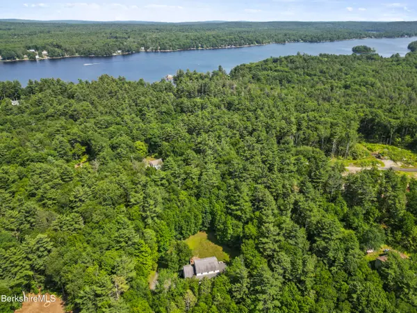 227 Tolland Rd, Otis, MA 01253