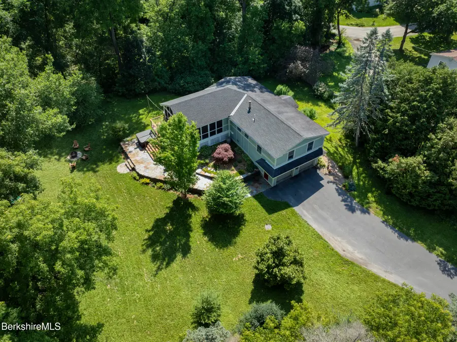 124 Elm St, Williamstown, MA 01267 - #3