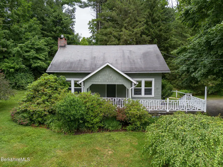 10 Baldwin Hill Rd, Egremont, MA 01258 - #2