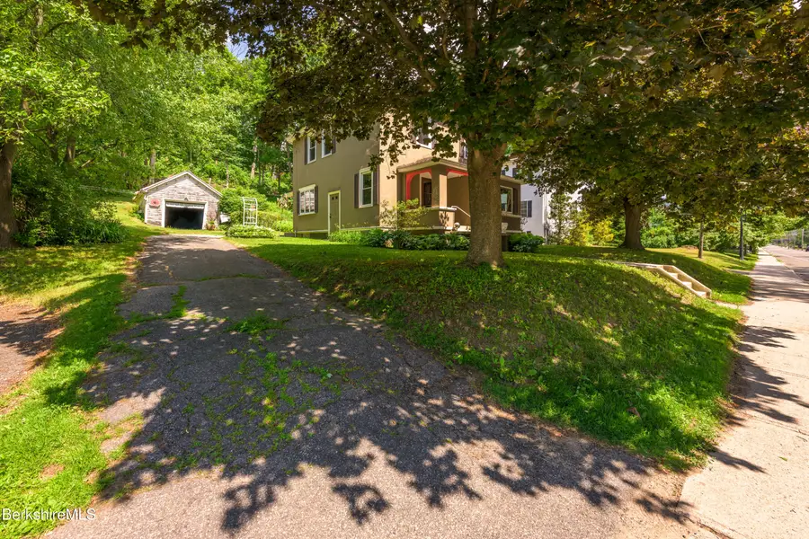 75 Housatonic St, Lee, MA 01238 - #3