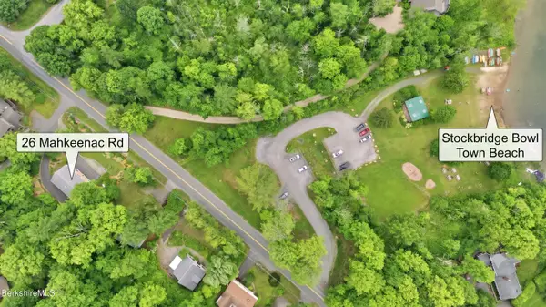 26 Mahkeenac Rd, Stockbridge, MA 01262