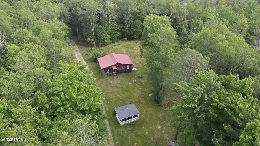 68 Curtin Rd, Peru, MA 01235 - #3