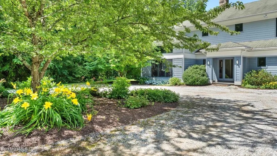 16 Old Tree Farm Rd, Stockbridge, MA 01262 - #2