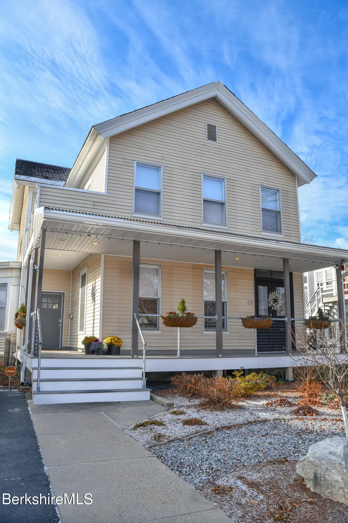 21-23 Linden St, Pittsfield, MA 01201 - #1