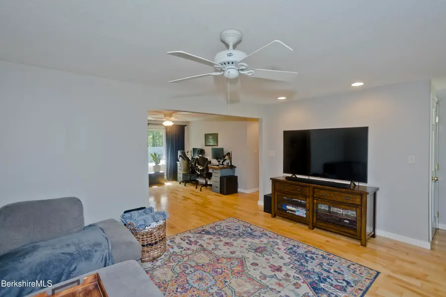 2305 Jacobs Ladder Rd, Becket, MA 01223 - #3