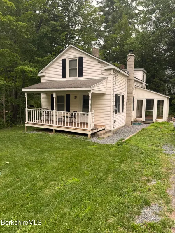 33 Hancock Rd, Williamstown, MA 01267