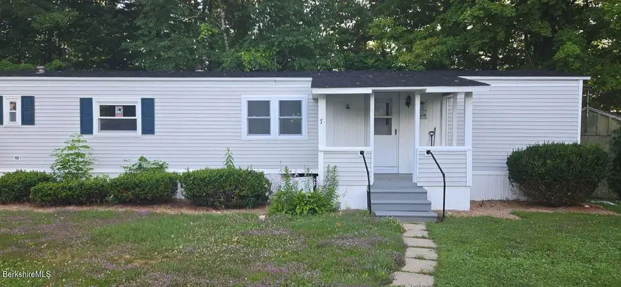 7 Ash Ln, Pittsfield, MA 01201 - #2