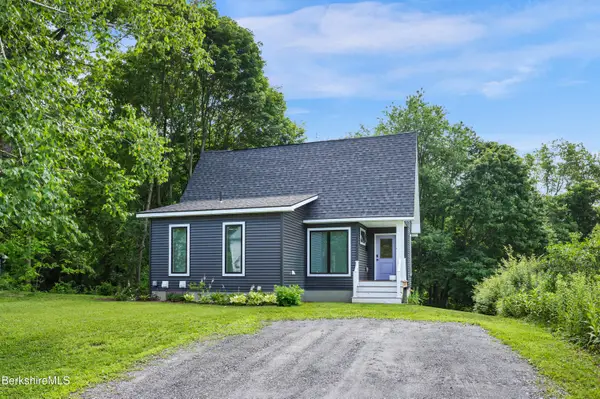 55 Revilla Ter, Pittsfield, MA 01201