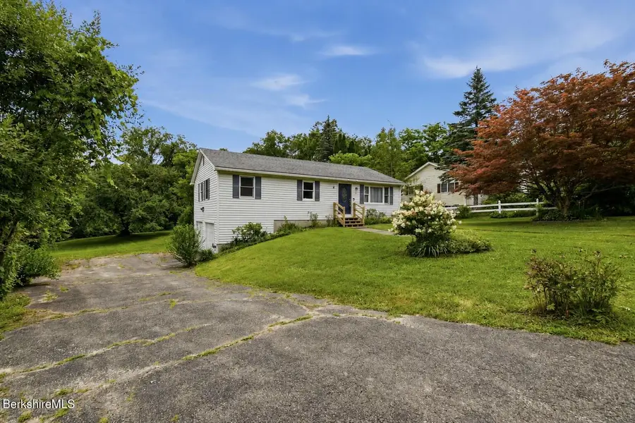 90 Brickyard Ct, North Adams, MA 01247 - #2