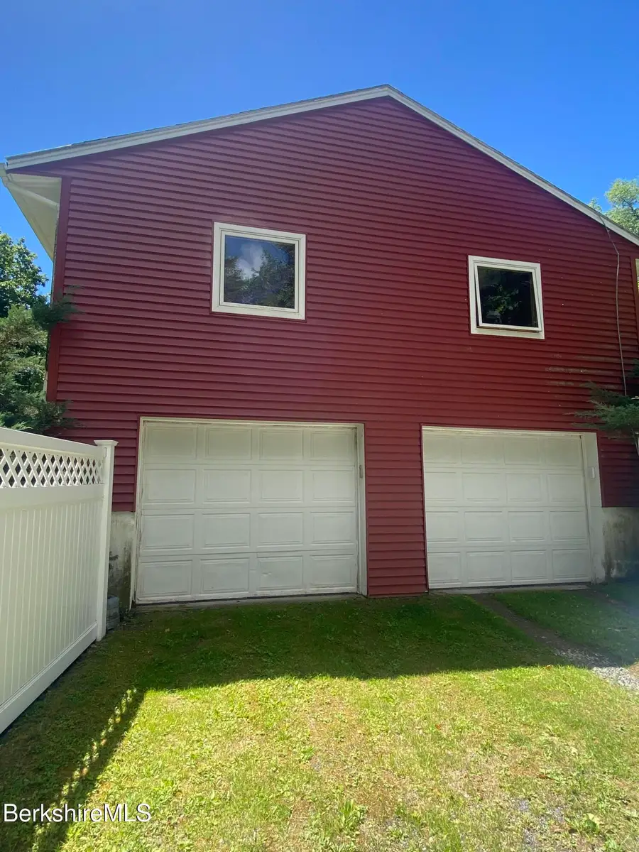 179 Sloan Rd, Williamstown, MA 01267 - #3