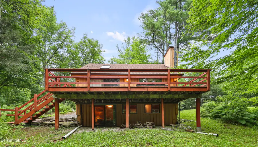 83 Beech Tree Ln, Becket, MA 01223 - #3