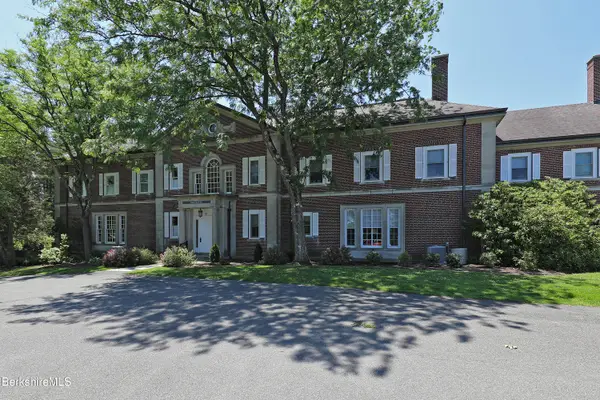 200 Old Stockbridge Rd #VA-6, Stockbridge, MA 01262
