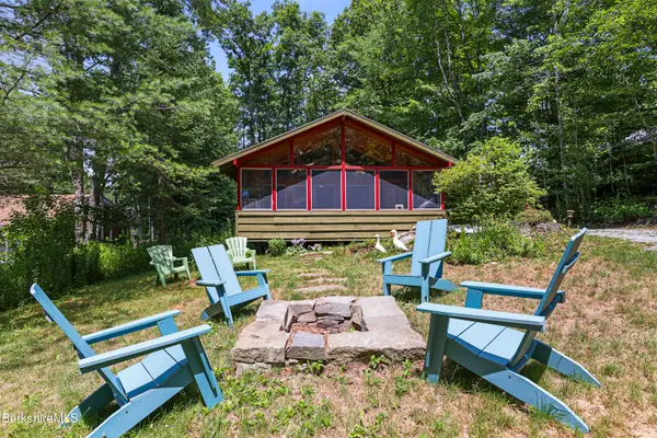 46 Linden Ln, Hinsdale, MA 01235