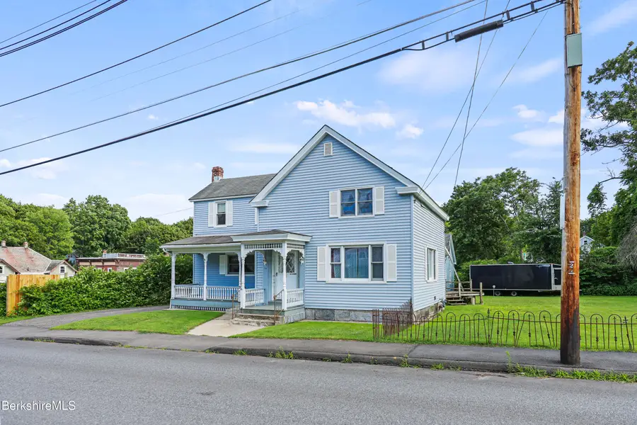16 North St, North Adams, MA 01247 - #2
