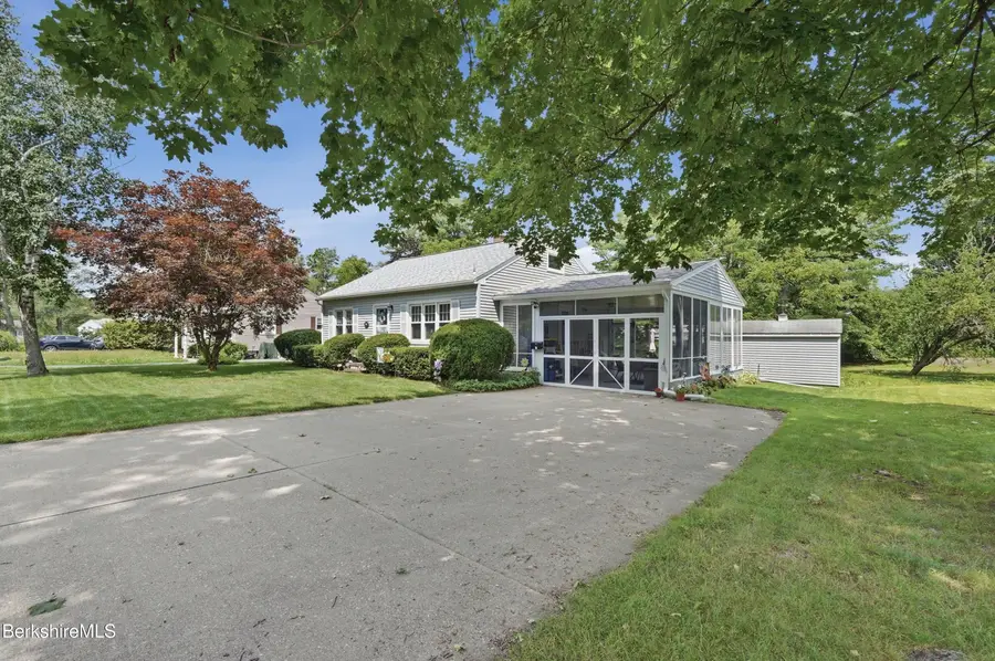 16 Patricia Ave, Pittsfield, MA 01201 - #3