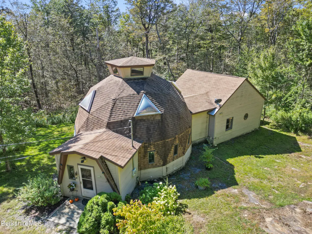 152 Sir Edwards Way, Becket, MA 01223 - #1