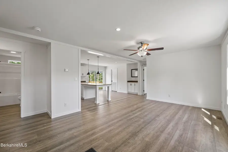 395 Cheshire Rd, Pittsfield, MA 01201 - #2