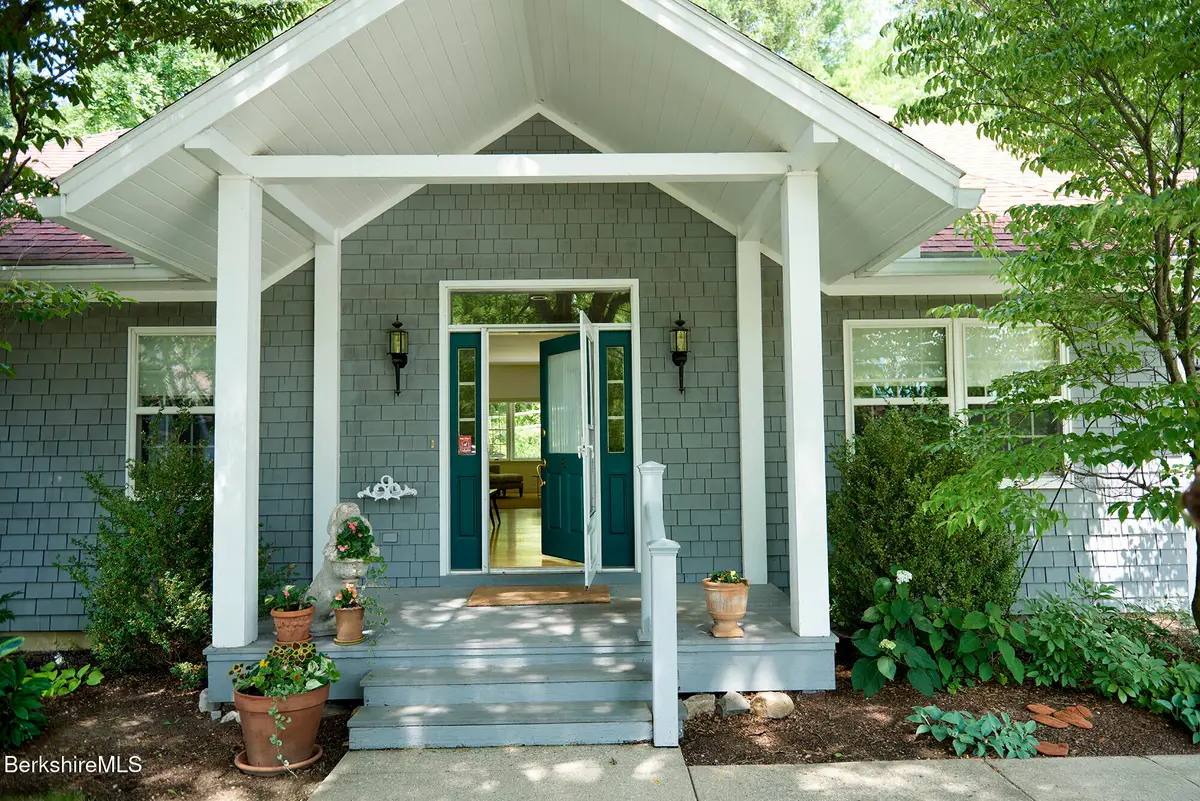 11 Prospect Hill Rd #,8, Stockbridge, MA 01262 - #1