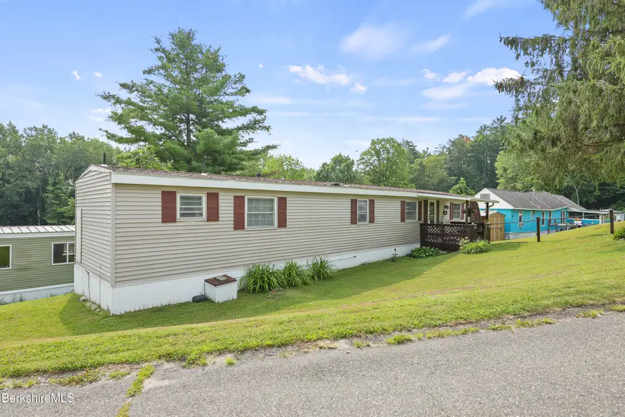 1 Lakewood Cir, Pittsfield, MA 01201 - #3