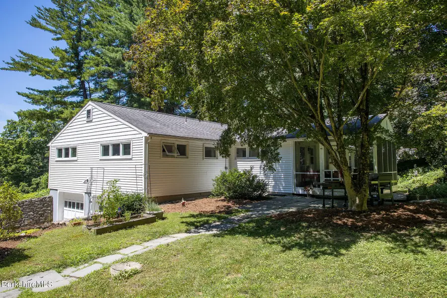 18 Baldwin Hill Rd, Egremont, MA 01230 - #2