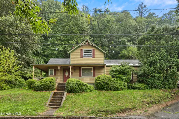 530 Church St, North Adams, MA 01247