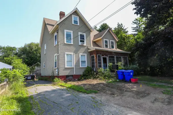 43 Lincoln St, Greenfield, MA 01301