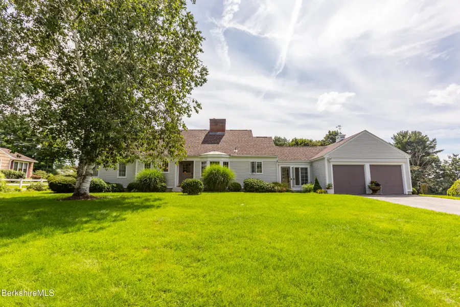 94 Tor Ct, Pittsfield, MA 01201 - #3