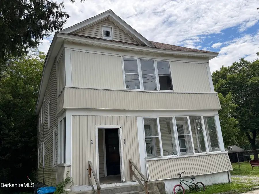 42-44 John St, Pittsfield, MA 01201 - #2
