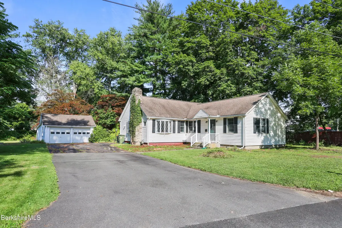 4 Gilmore Ave, Great Barrington, MA 01230 - #1
