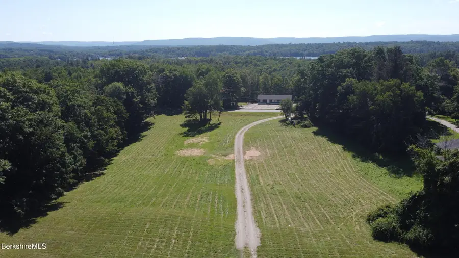 549 Churchill St, Pittsfield, MA 01201 - #3