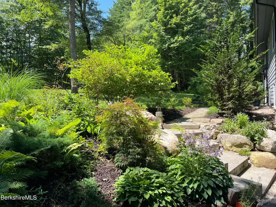 18 Hemlock Hill Rd, Great Barrington, MA 01230 - #2
