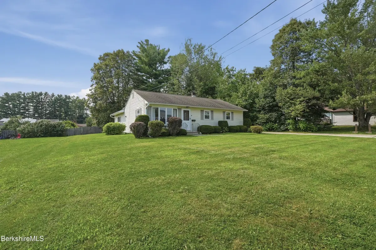 34 Baldwin Ave, Pittsfield, MA 01201 - #1