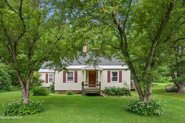787 Churchill St, Pittsfield, MA 01201