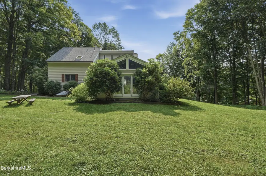 56 Victoria Ln, Lanesborough, MA 01237 - #3