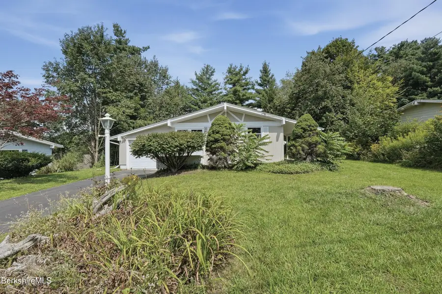 57 Alba Ave, Pittsfield, MA 01201 - #2