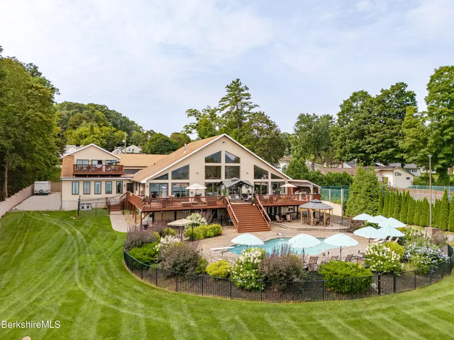 140 Hancock Rd, Pittsfield, MA 01201 - #2
