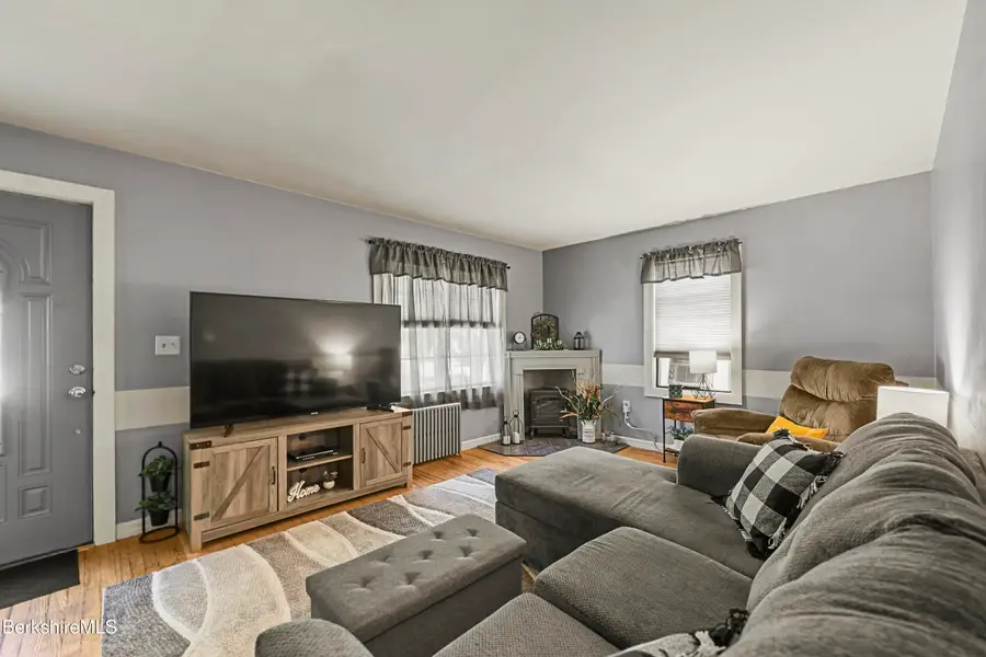 20 Cromwell Ave, Pittsfield, MA 01201 - #2