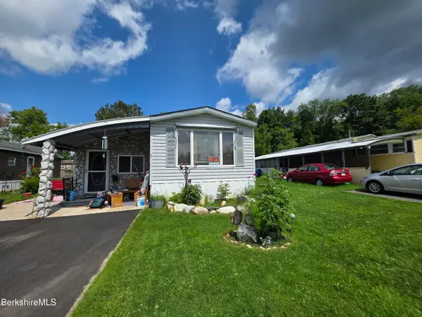 3 Iroquois Dr, North Adams, MA 01247