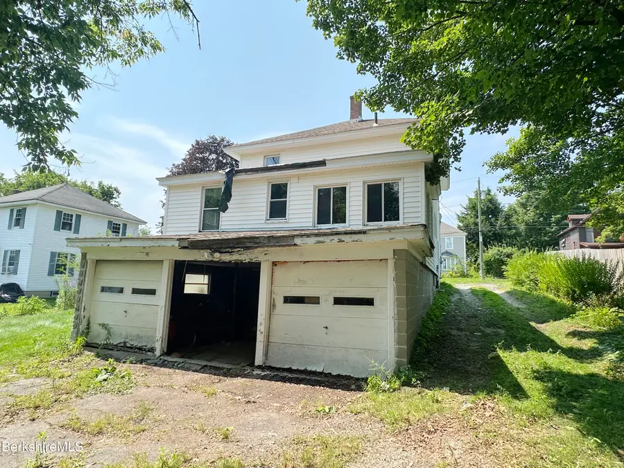 14 Summit Ave, Pittsfield, MA 01201 - #3