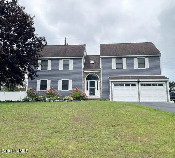 16 Juliana Dr, Pittsfield, MA 01201