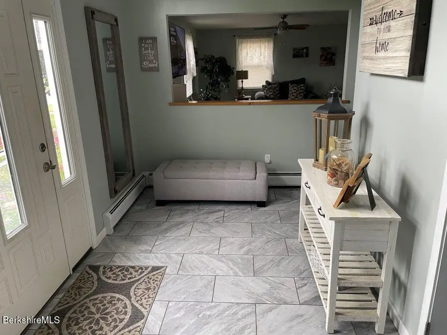 16 Juliana Dr, Pittsfield, MA 01201 - #3