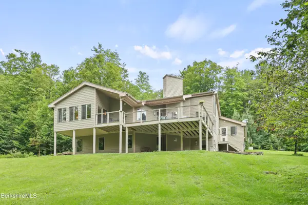 140 Leland Rd, Becket, MA 01223