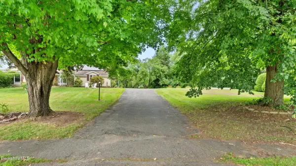 53 Greenings Ave, Pittsfield, MA 01201