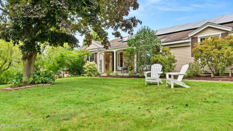 53 Greenings Ave, Pittsfield, MA 01201 - #3