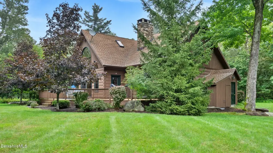 354 Woodmere Rd, Becket, MA 01223 - #3